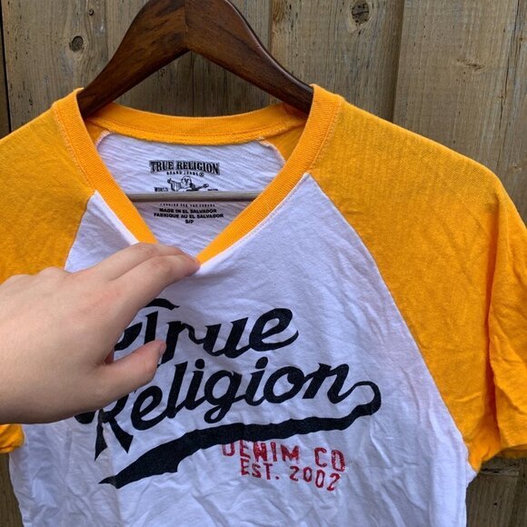 True Religion BIG LOGO T Shirt Small - Picture 3 of 3